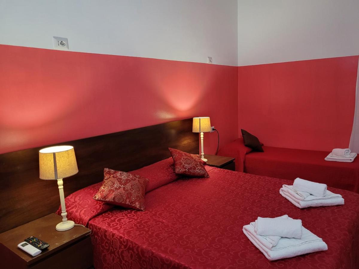 بيت شباب Relax On 247 روما المظهر الخارجي الصورة